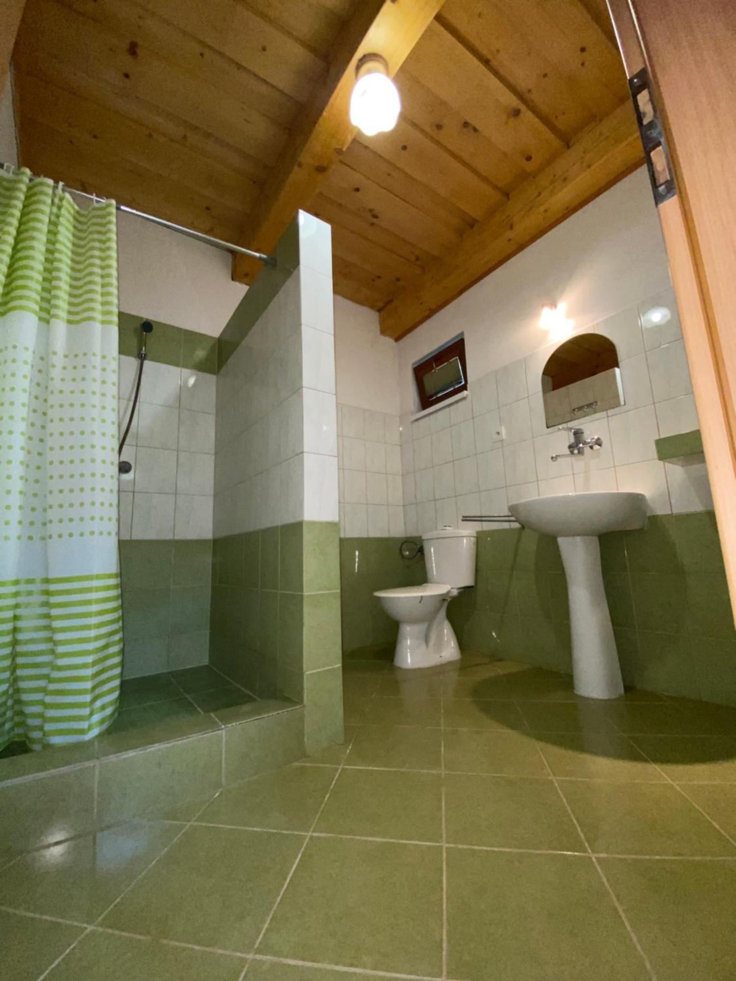 Apartmany Alma Vyhne Exterior foto