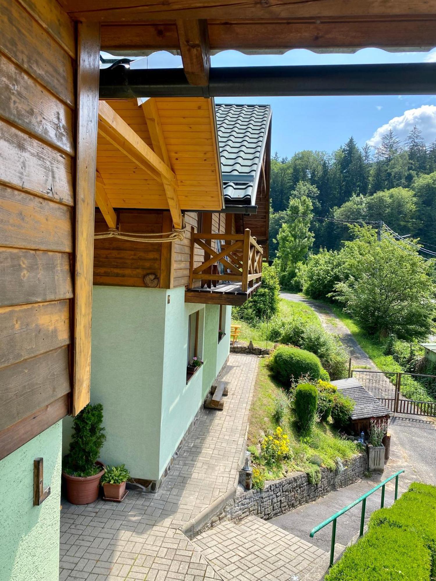 Apartmany Alma Vyhne Exterior foto