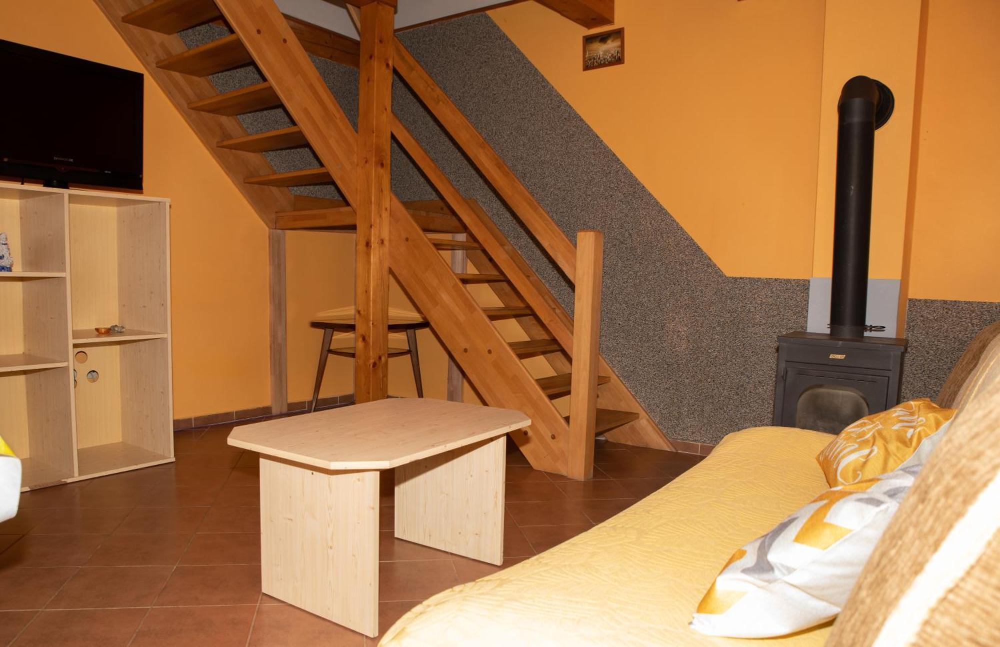 Apartmany Alma Vyhne Exterior foto